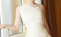 女生喊疼男生越往里寨AQQ娱乐